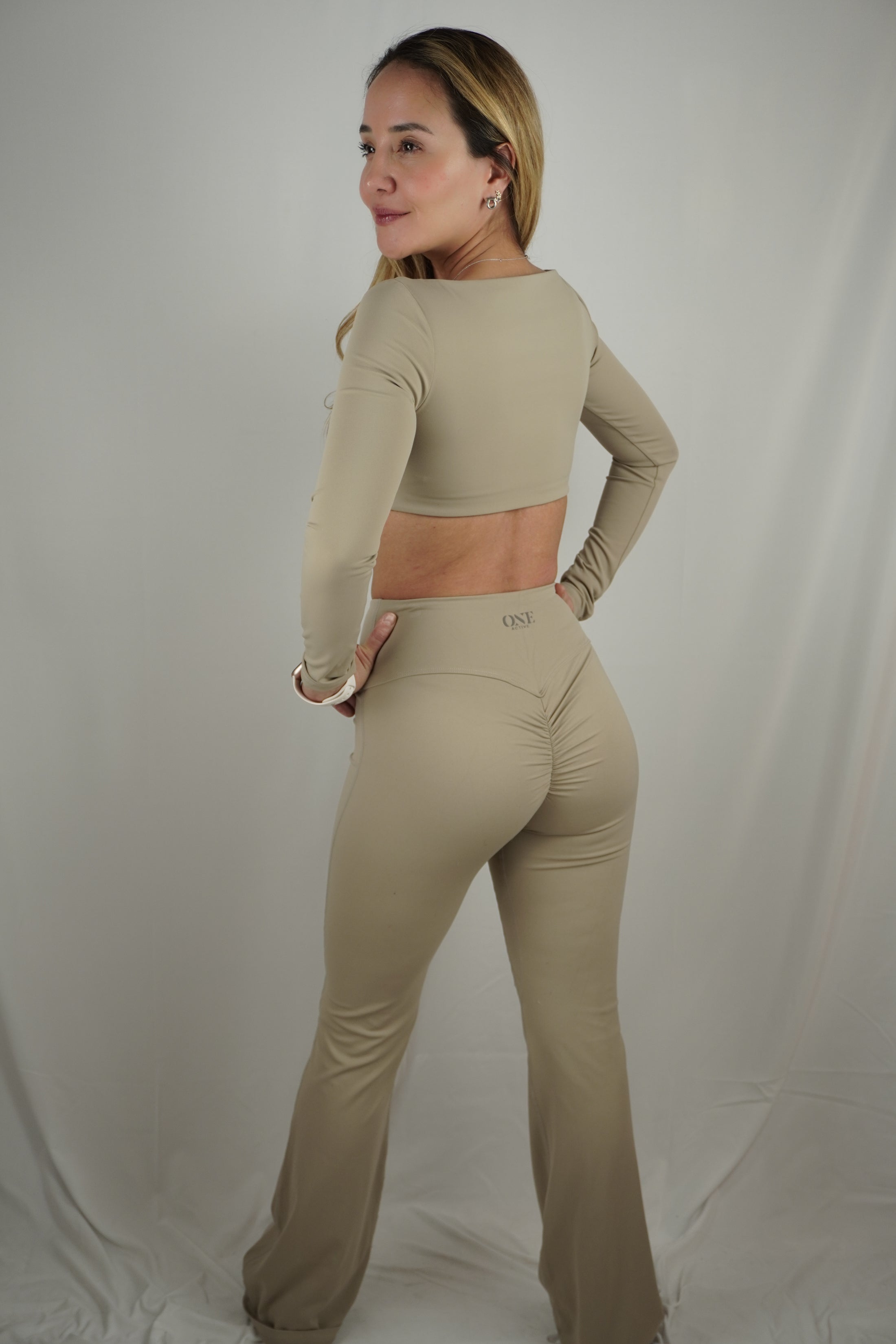 Heaven on Earth - Wide Open Leggings ✨